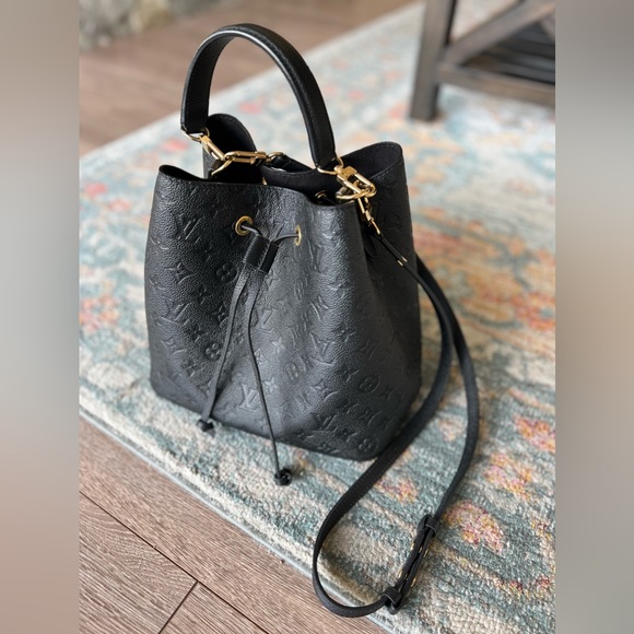 Louis Vuitton NeoNoe MM. excellent condition. - Picture 1 of 8
